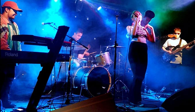 Live Band